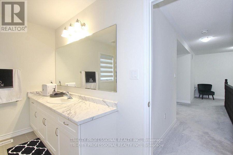 16 Dolucci Crescent, Brampton, Ontario  L7A 5E9 - Photo 37 - W12173450