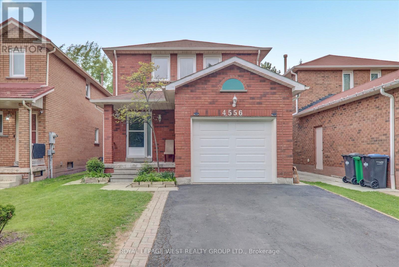 4556 Metcalfe Avenue, Mississauga, Ontario  L5M 4L5 - Photo 1 - W12173451