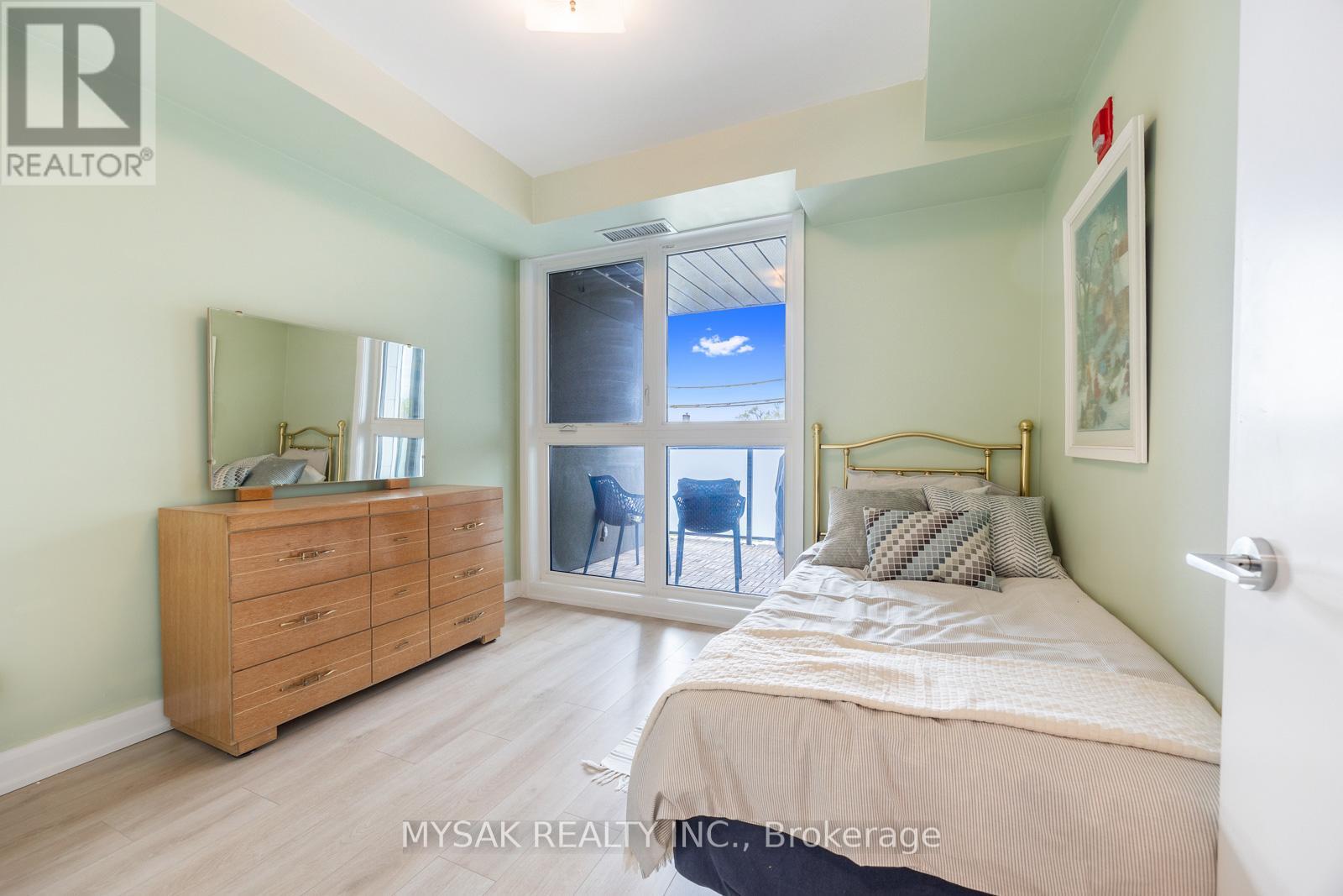 305 - 385 Osler Street, Toronto, Ontario  M6N 0B2 - Photo 14 - W12173455