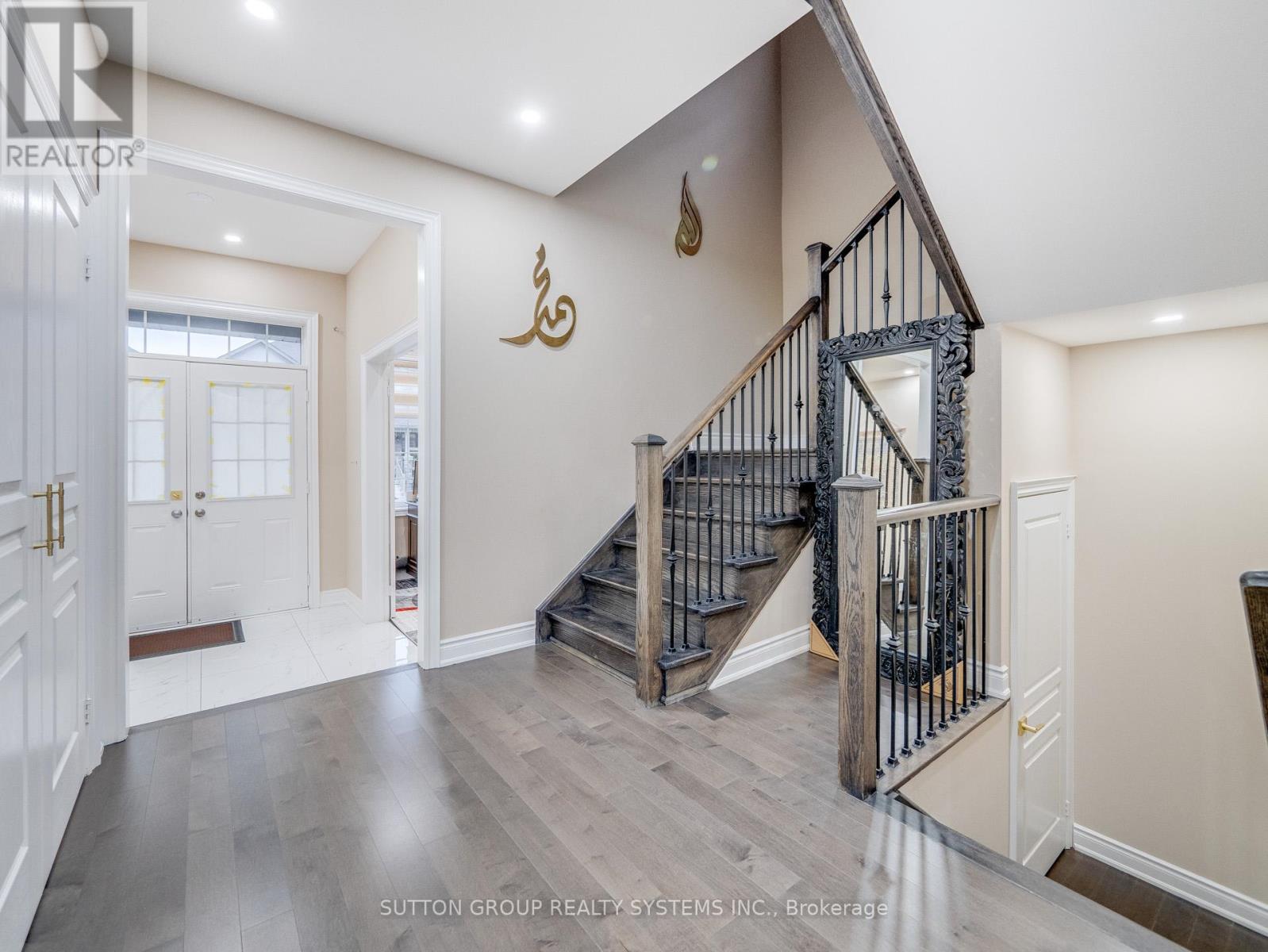 1527 Mendelson Heights, Milton, Ontario  L9E 1H3 - Photo 14 - W12173460