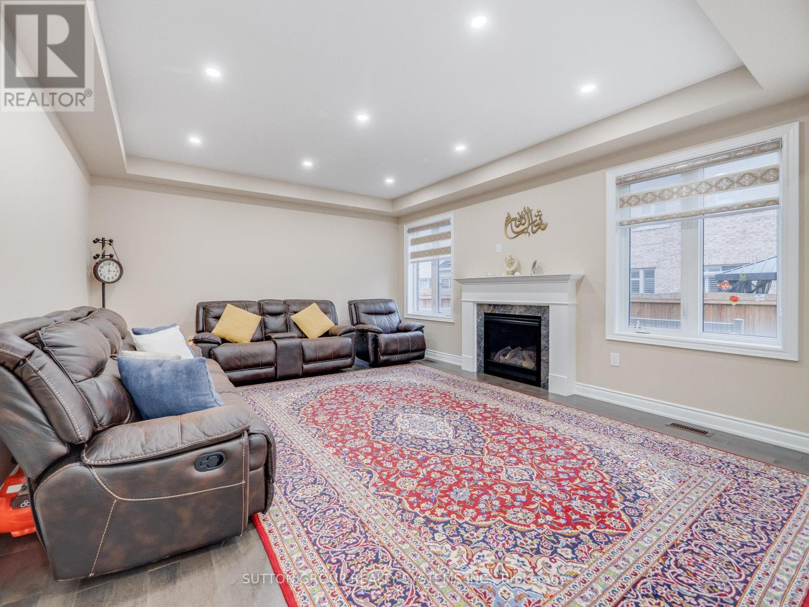 1527 Mendelson Heights, Milton, Ontario  L9E 1H3 - Photo 19 - W12173460