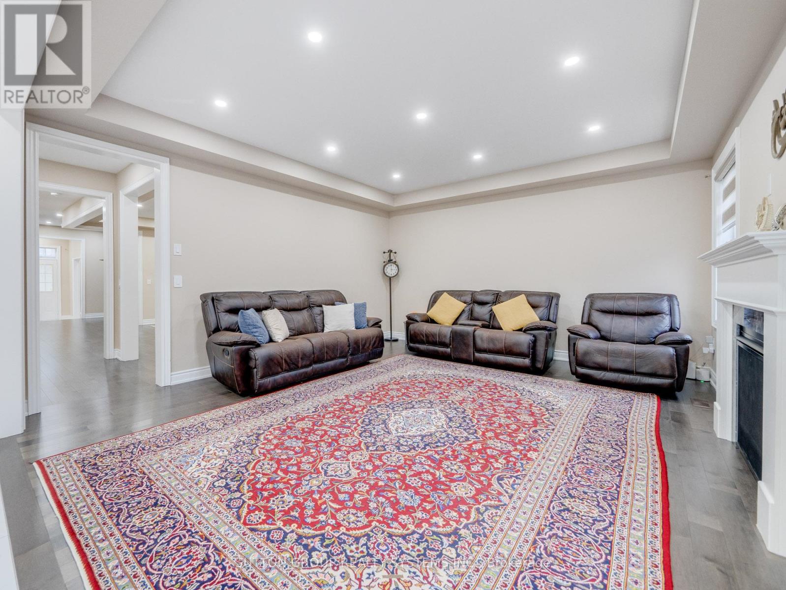 1527 Mendelson Heights, Milton, Ontario  L9E 1H3 - Photo 20 - W12173460