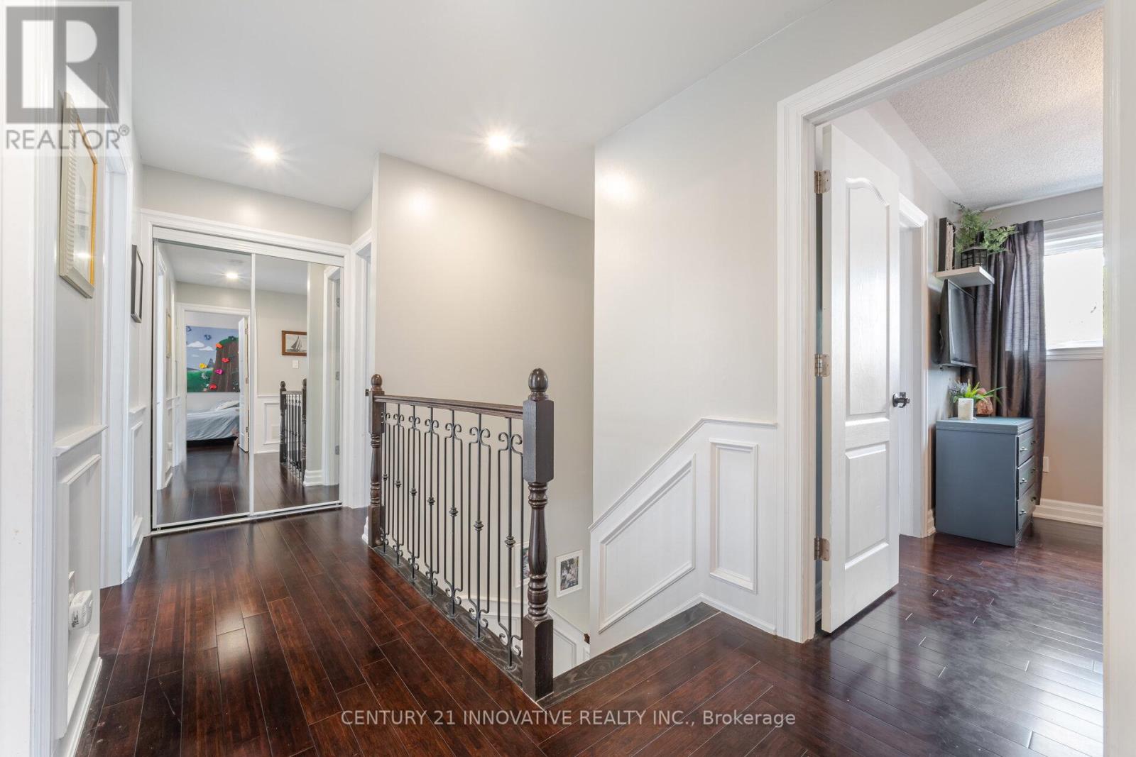 37 Massey Street, Brampton, Ontario  L6S 2V7 - Photo 12 - W12173481