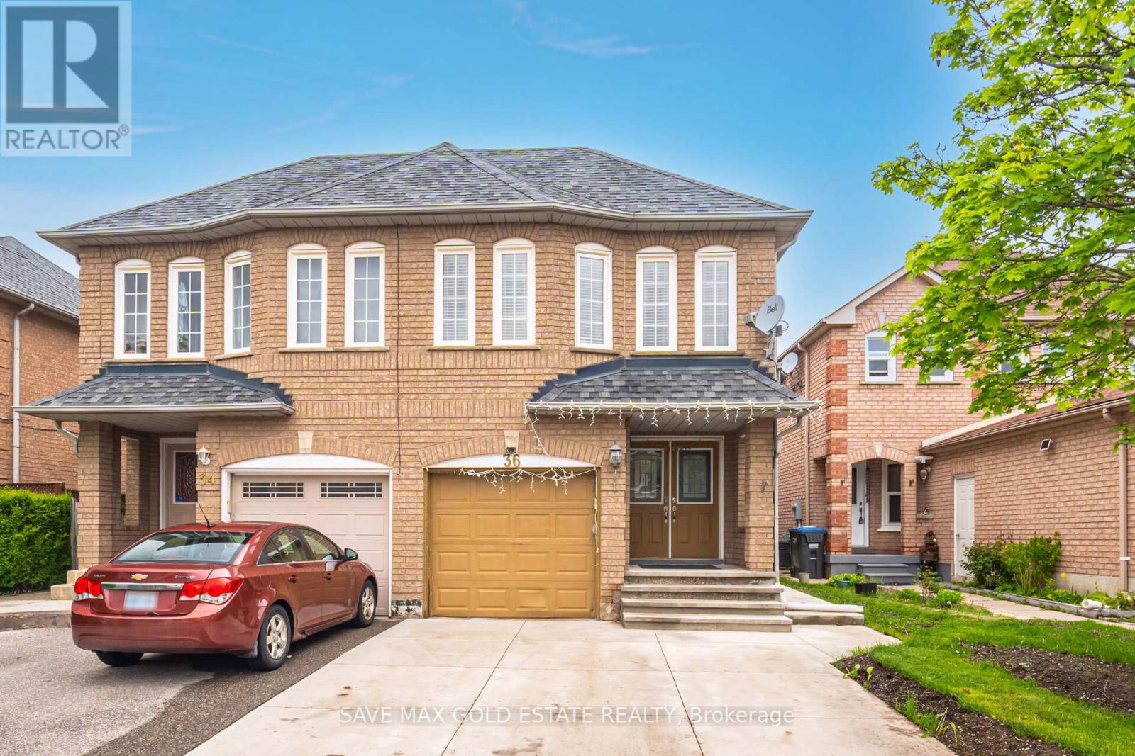 36 HERKES DRIVE, Brampton, Ontario