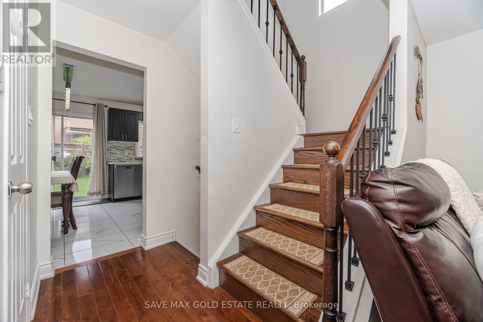 36 Herkes Drive, Brampton (Fletcher's West), Ontario  L6Y 4Z2 - Photo 17 - W12173494