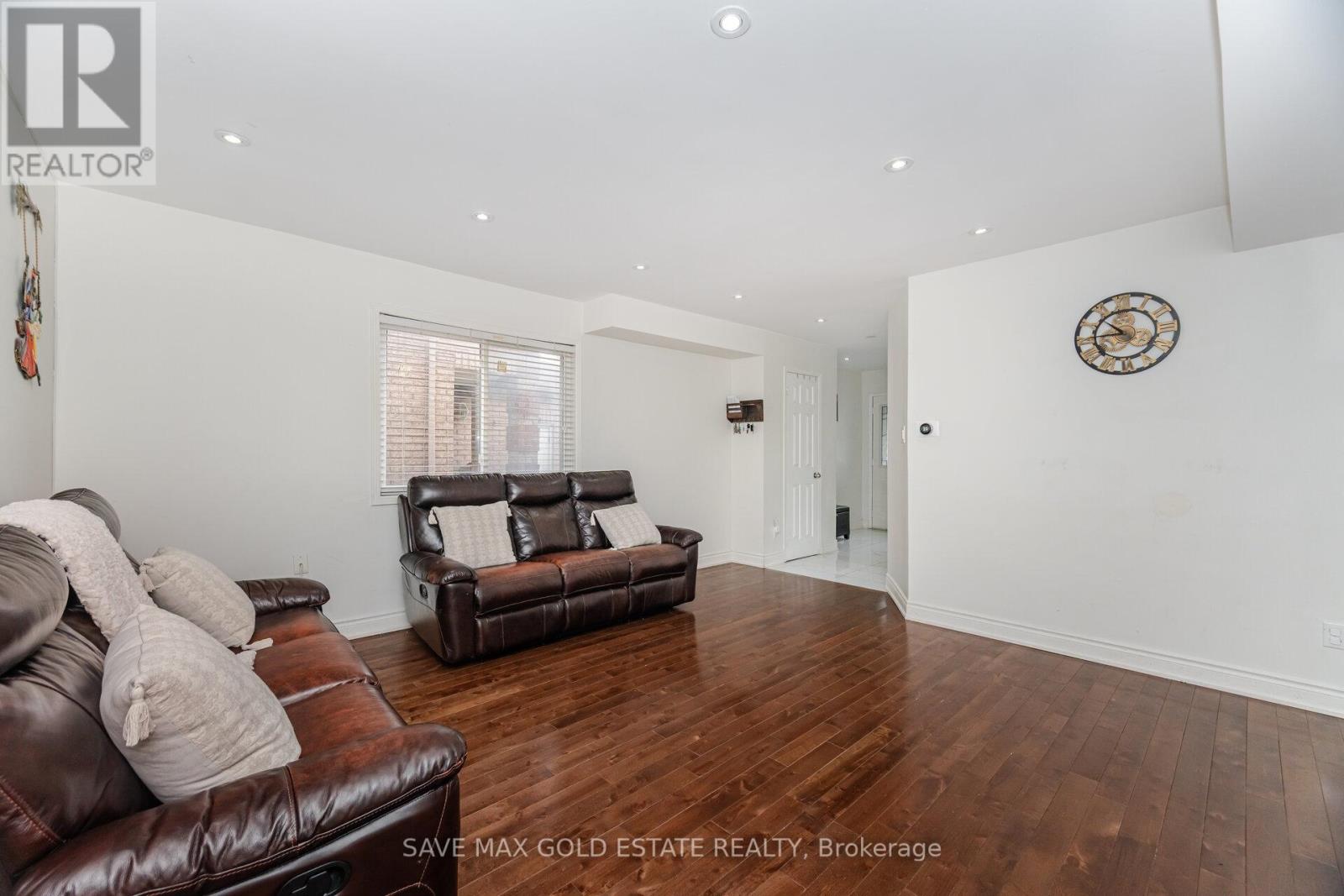 36 Herkes Drive, Brampton, Ontario  L6Y 4Z2 - Photo 8 - W12173494