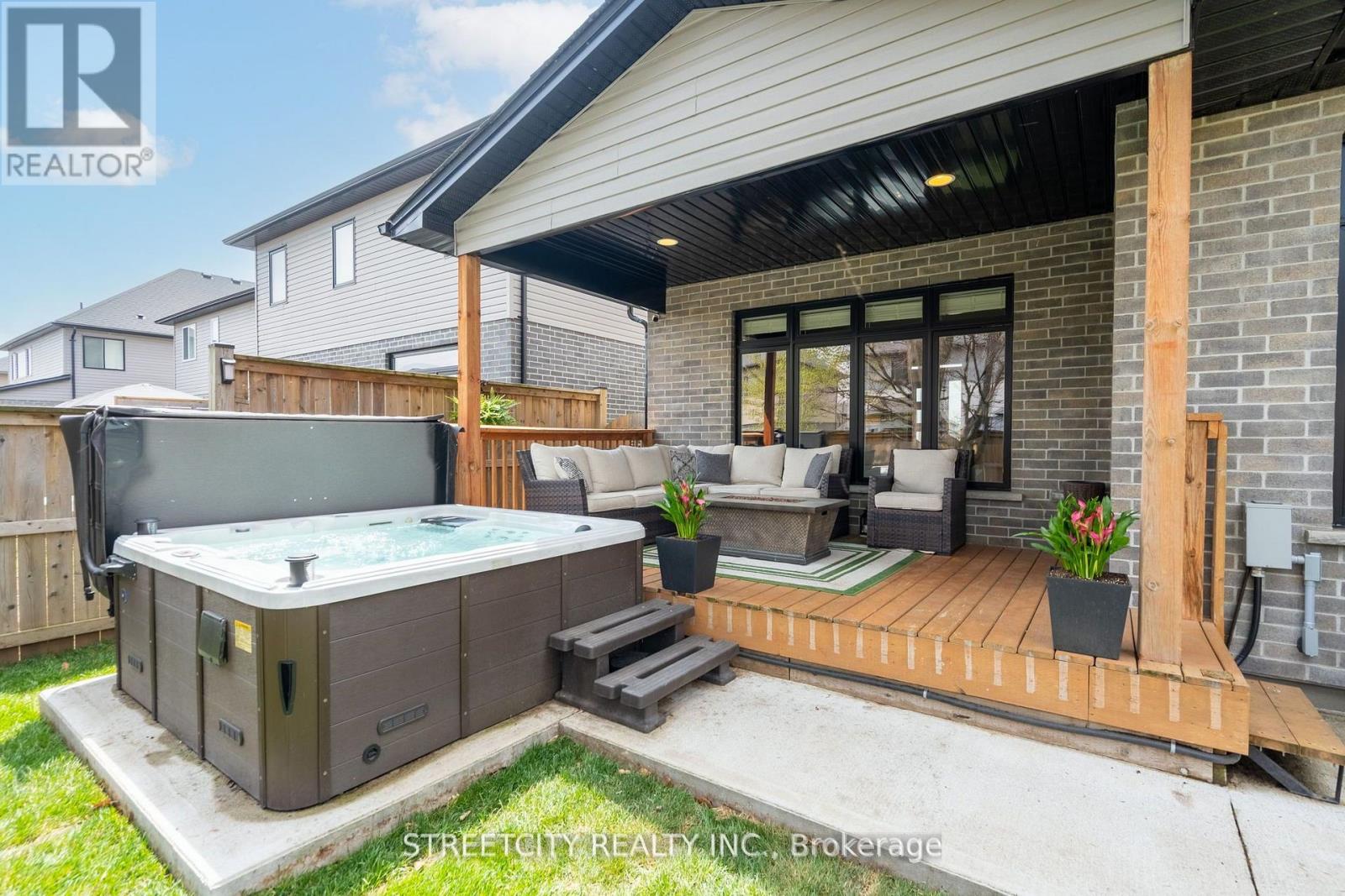2026 Gough Avenue, London North, Ontario  N5X 0K4 - Photo 44 - X12173519