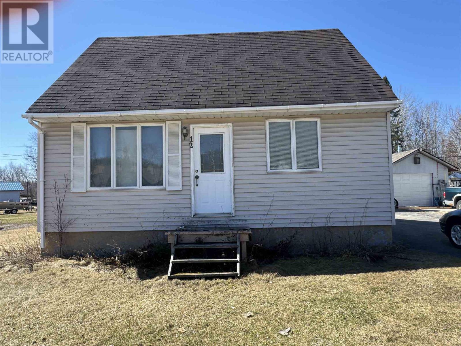 12 Redwing Ave, Manitouwadge, Ontario  P0T 2C0 - Photo 1 - TB251092