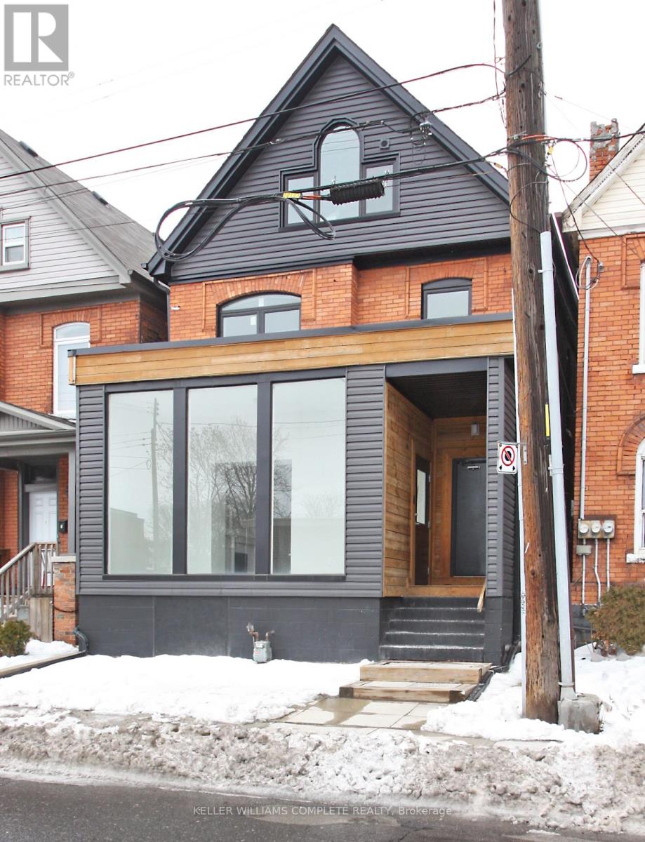 1 - 76 Wentworth Street S, Hamilton, Ontario  L8N 2Y9 - Photo 3 - X12173279
