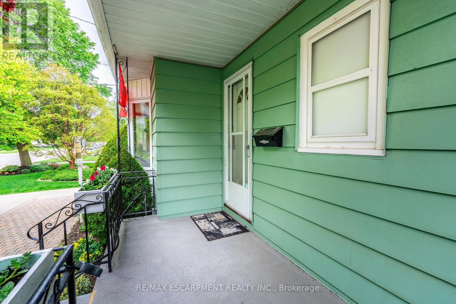 Property at 35 KEMP DRIVE image 5