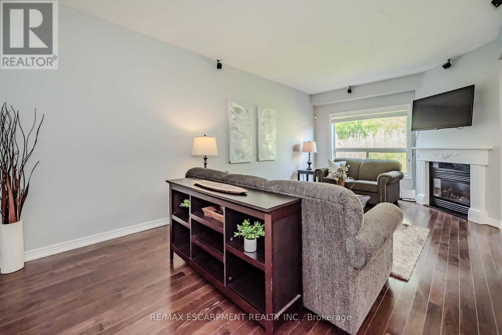 56 Liddycoat Lane, Hamilton, Ontario  L9G 0A7 - Photo 11 - X12173418
