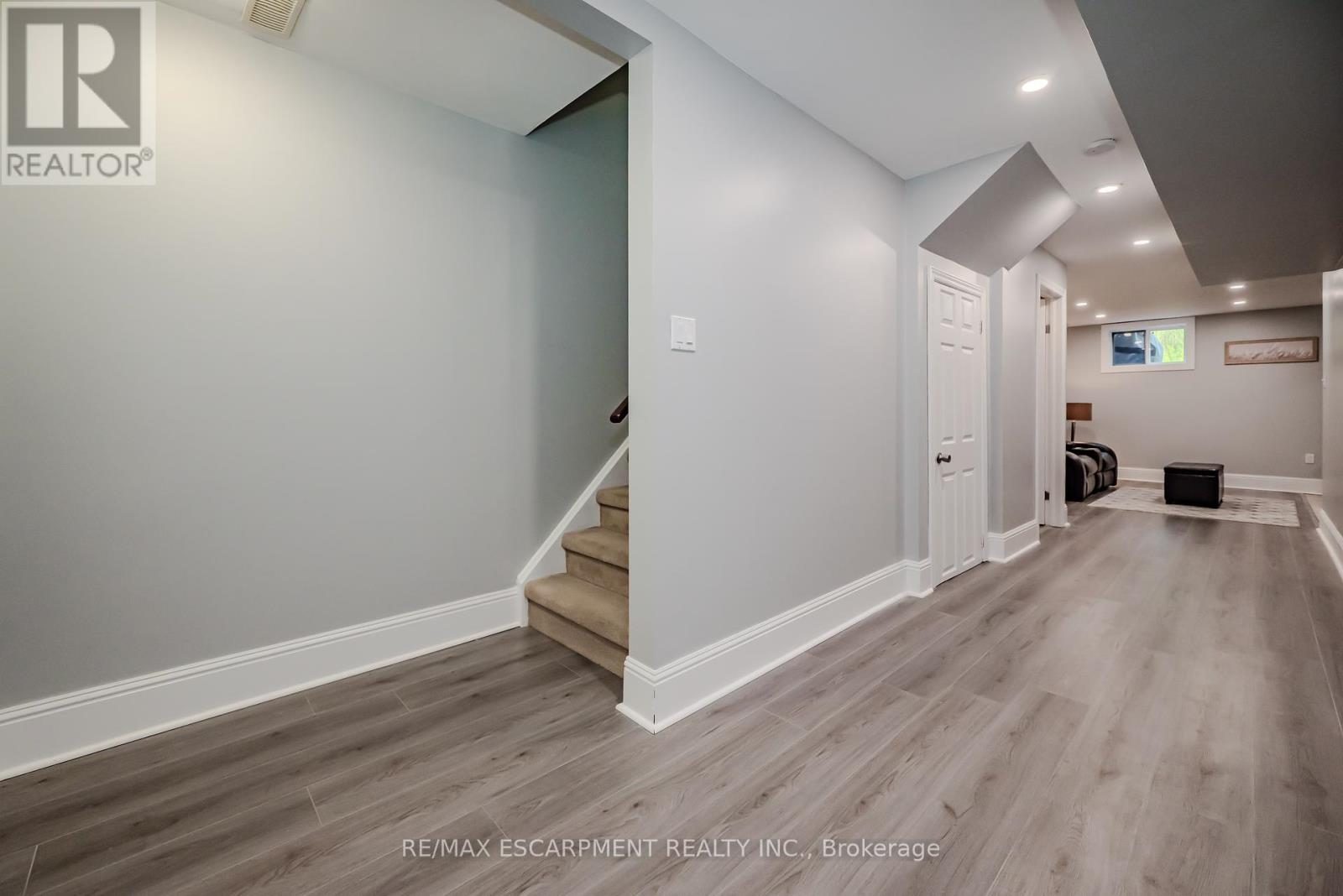 56 Liddycoat Lane, Hamilton, Ontario  L9G 0A7 - Photo 38 - X12173418