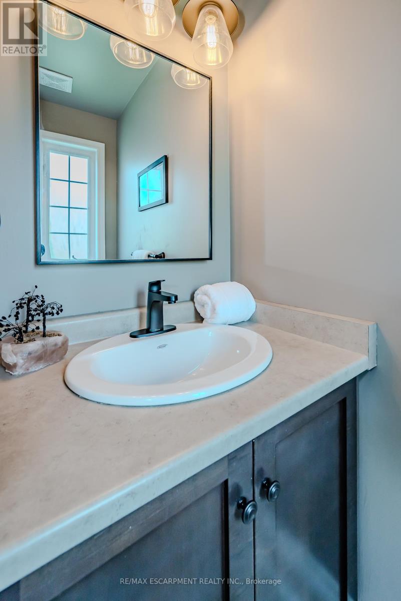 Property at 56 LIDDYCOAT LANE image 4