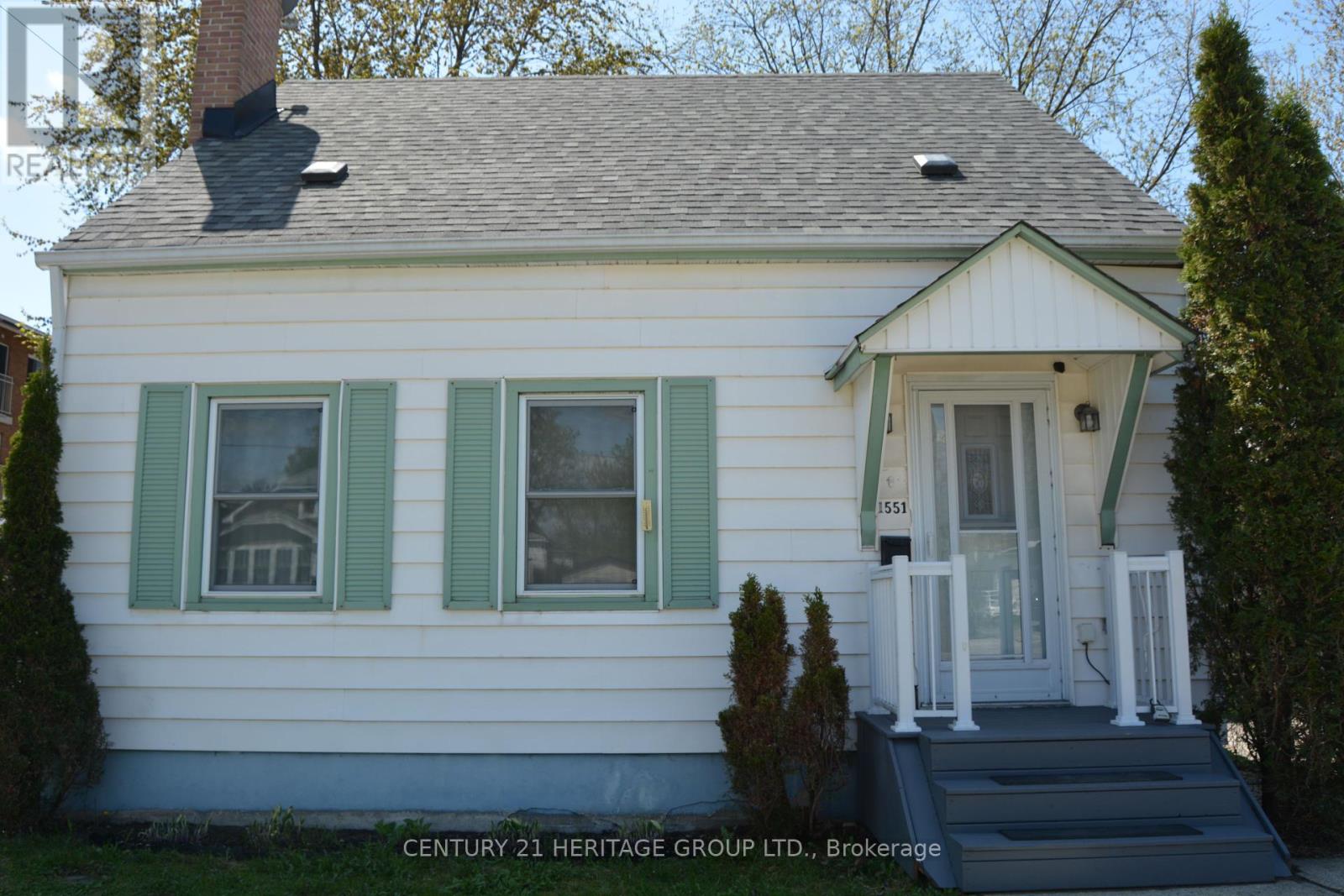 1551 Cassells Street, North Bay (Central), Ontario  P1B 4C3 - Photo 2 - X12173437