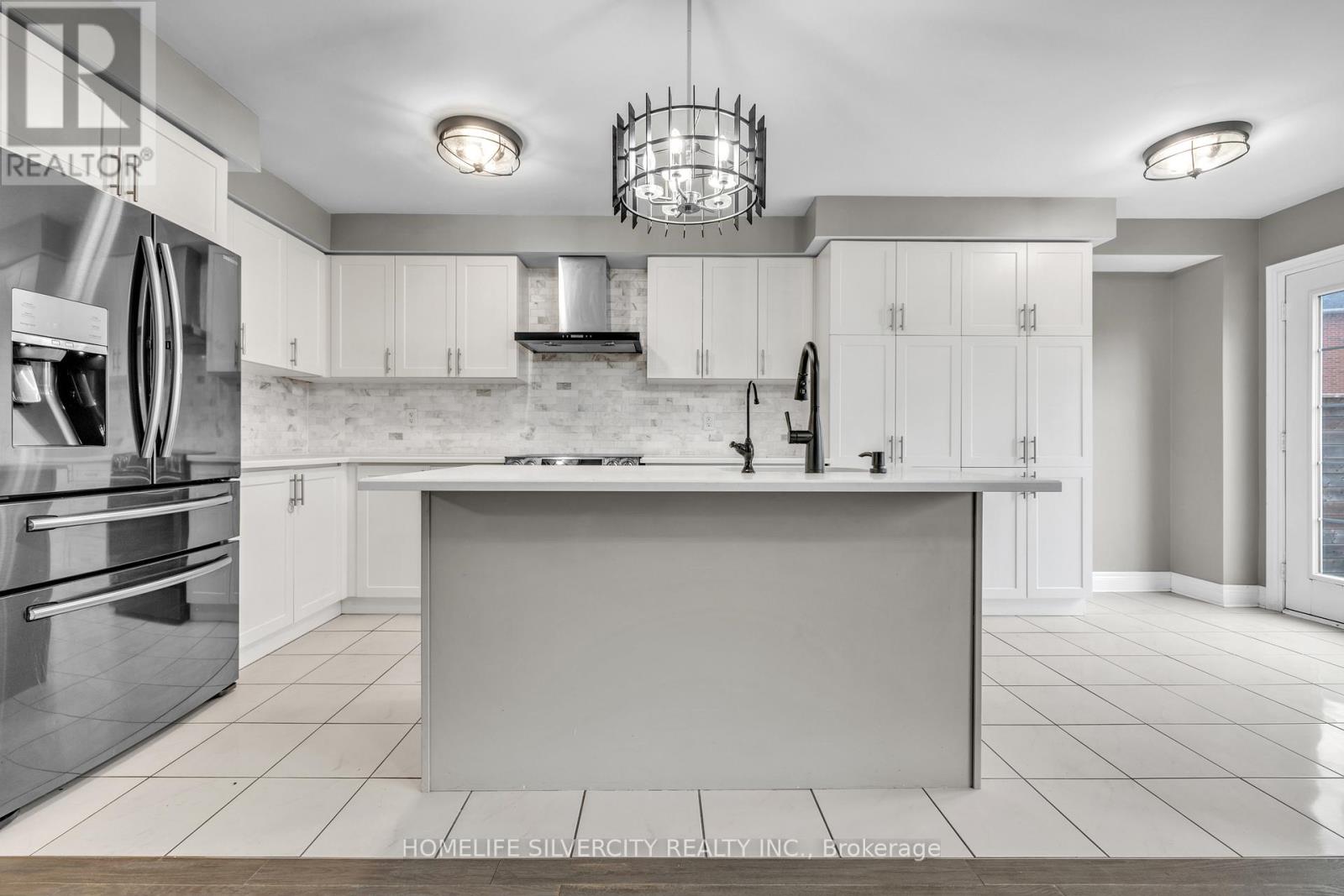 390 Thompson Street, Woodstock, Ontario  N4T 0G6 - Photo 7 - X12173452