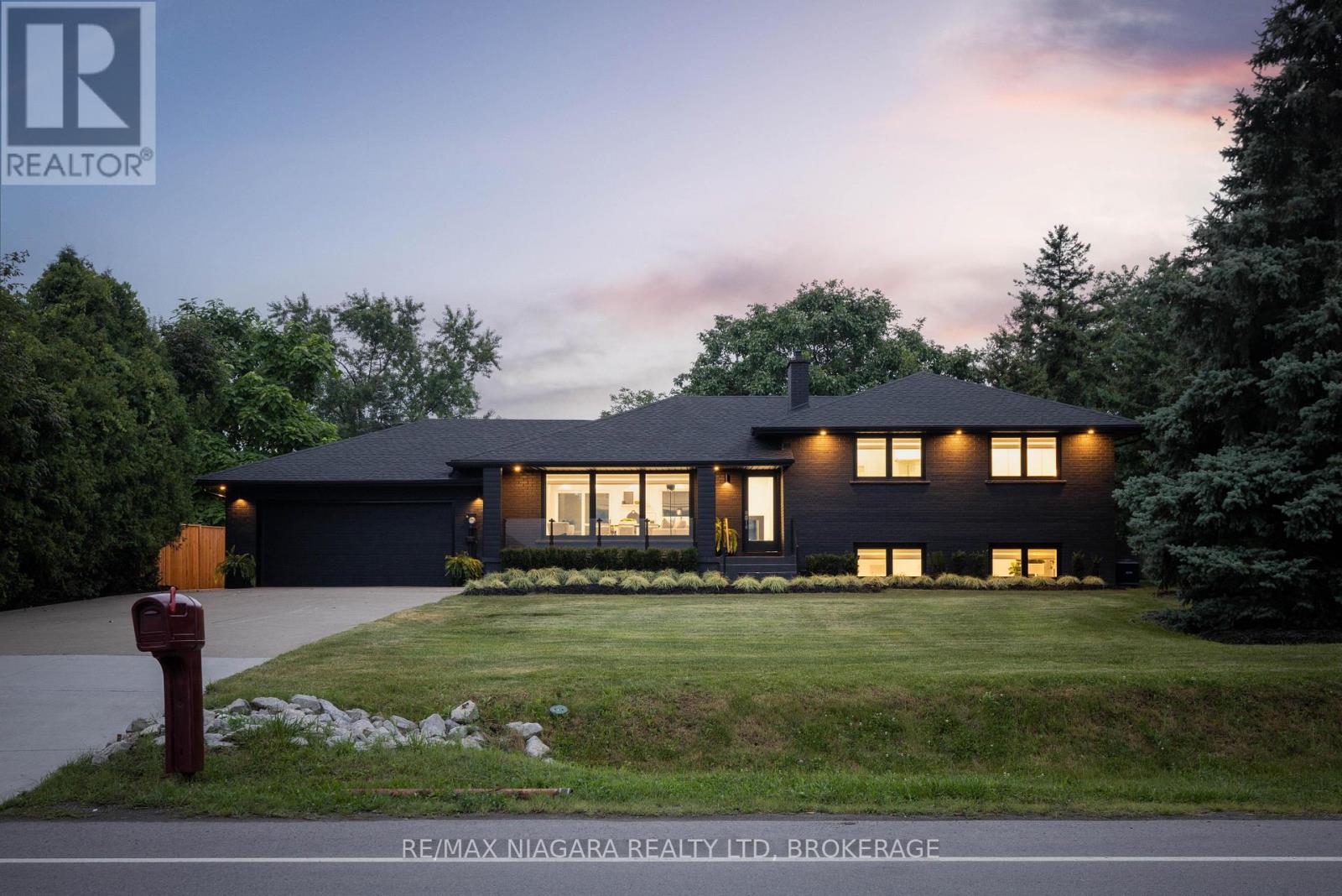 Property at 413 QUEENSTON ROAD image 1