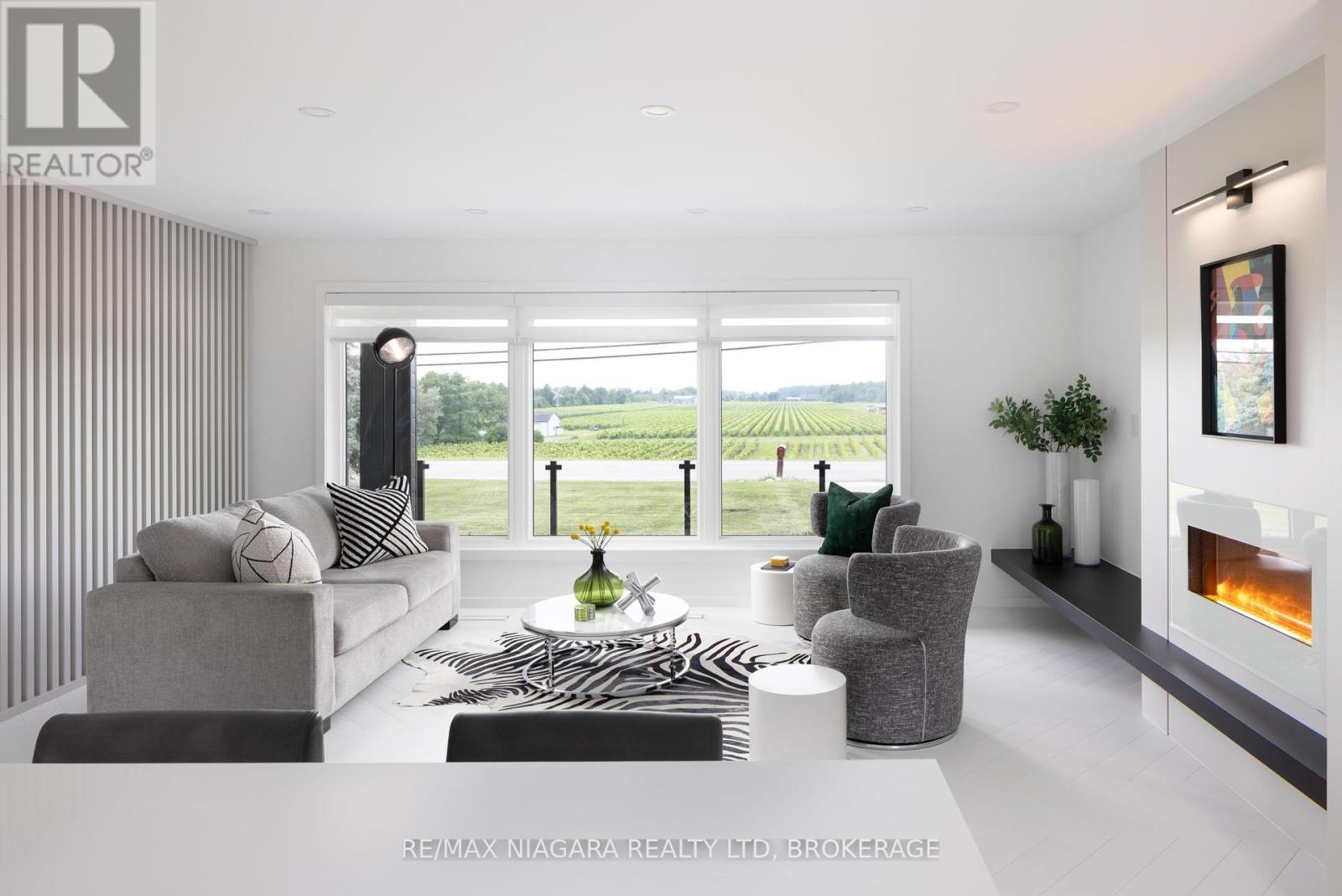 Property at 413 QUEENSTON ROAD image 4