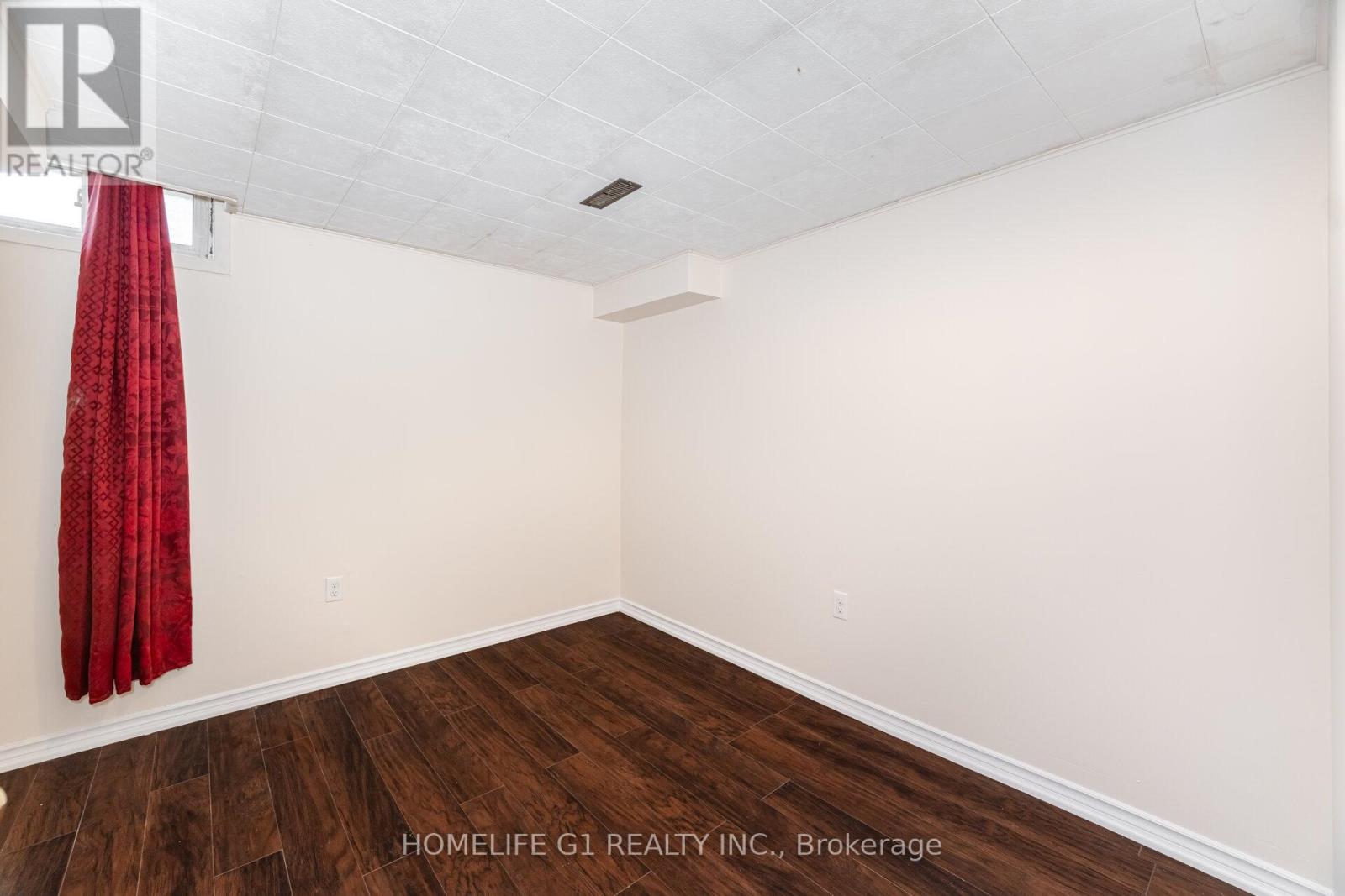 18 Laurel Valley Court, Vaughan, Ontario  L4K 2B3 - Photo 38 - N12167138