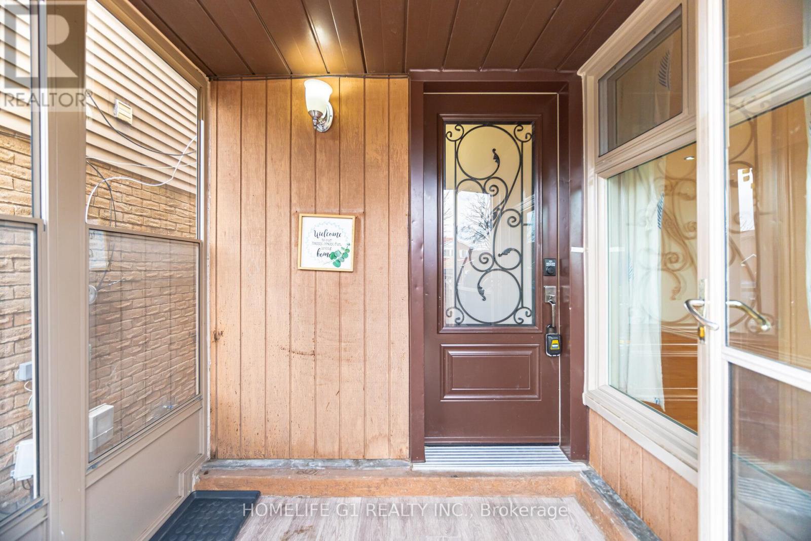 Property at 18 LAUREL VALLEY COURT image 4