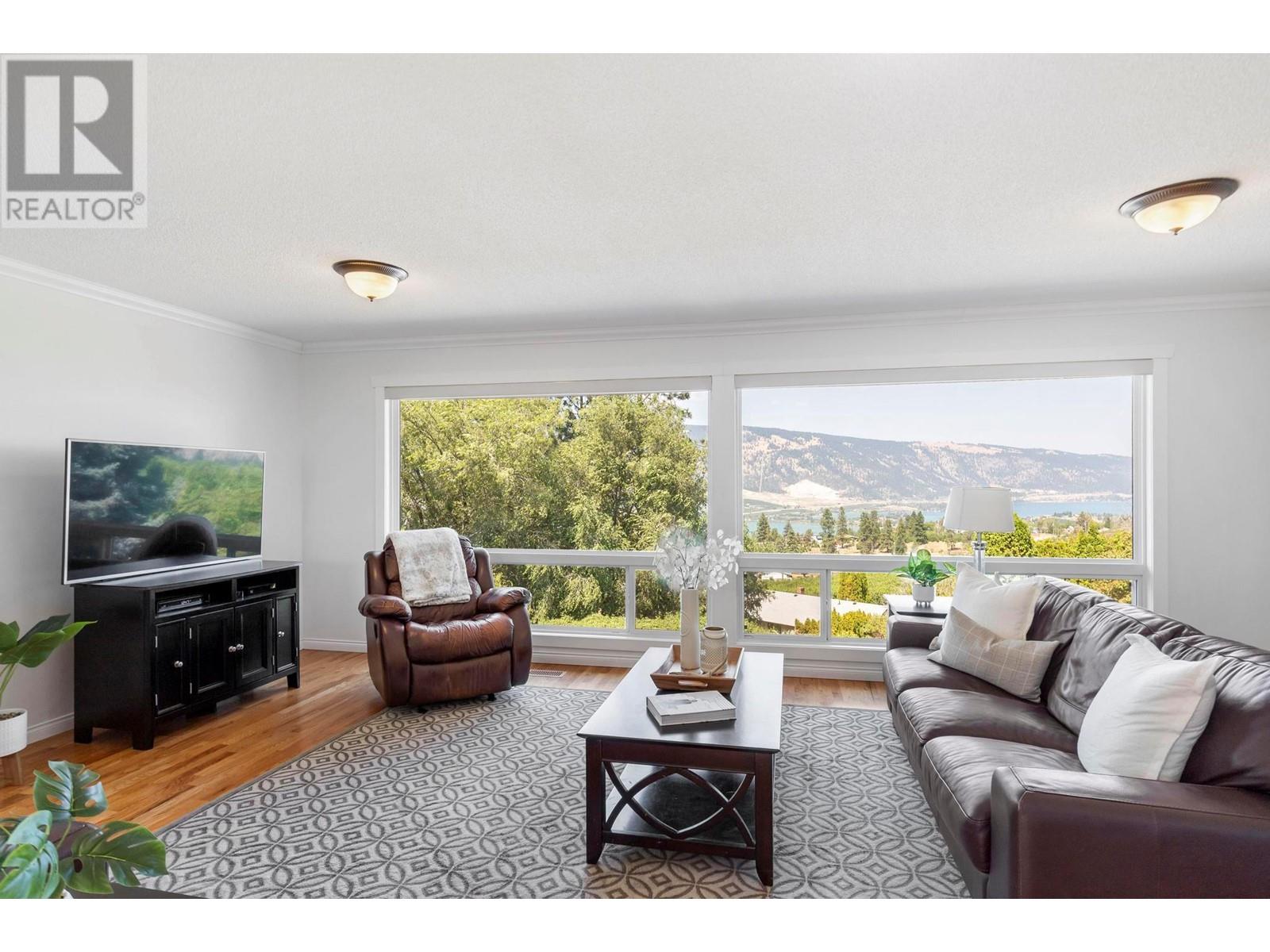 Property at 14251 East Hill Road image 2