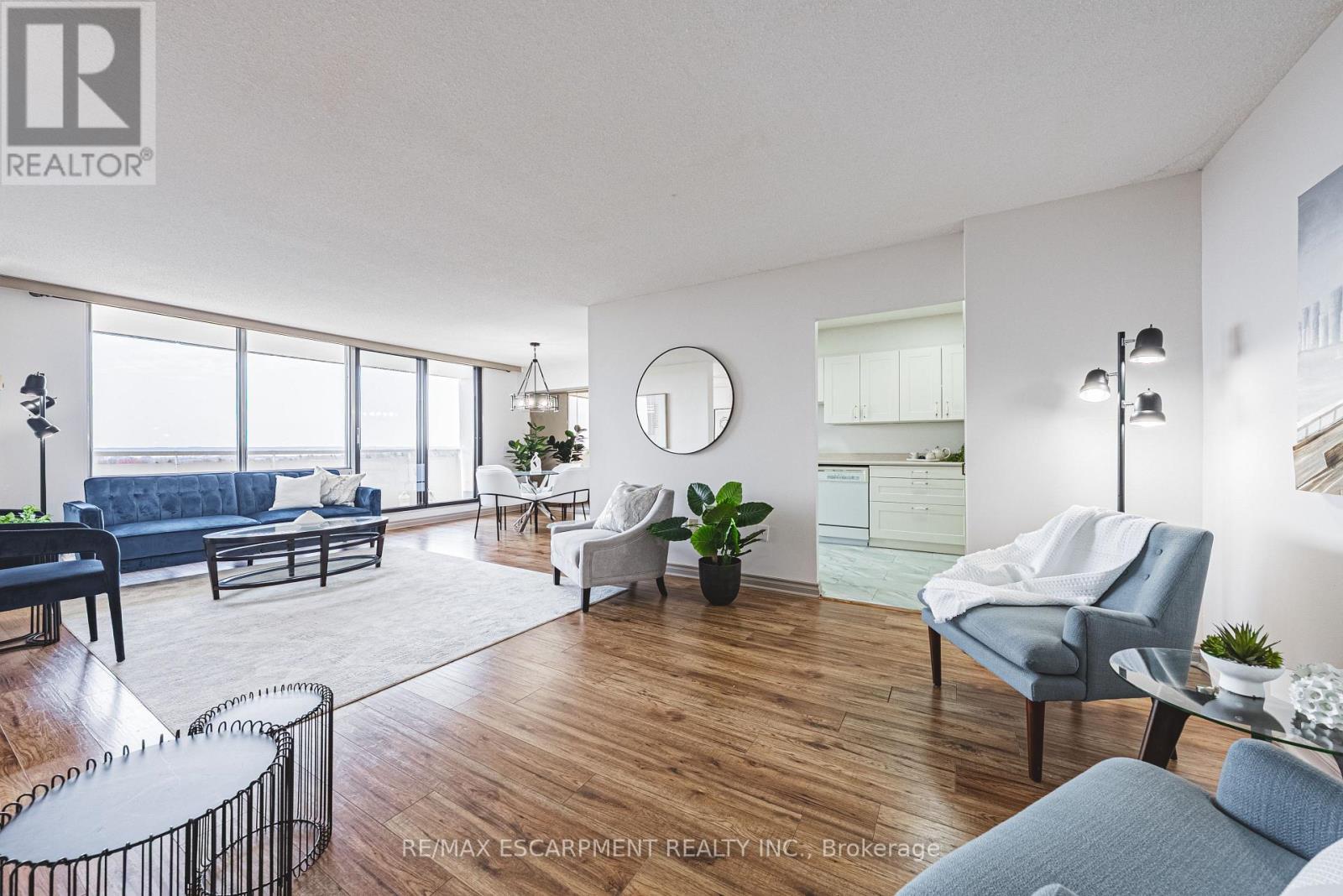 706 - 2055 Upper Middle Road, Burlington, Ontario  L7P 3P4 - Photo 14 - W12129524