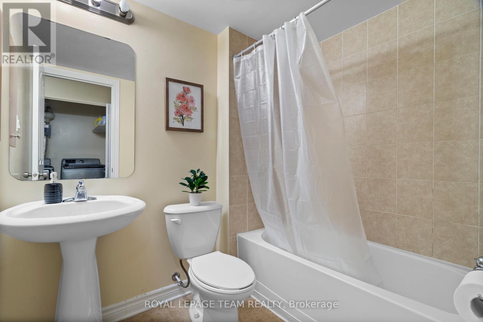B - 96 Stonehaven Drive, Ottawa, Ontario  K2M 0C4 - Photo 22 - X12173442