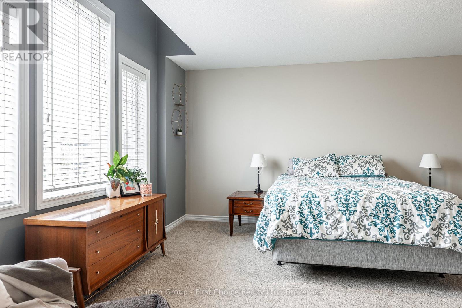 566 Forman Avenue, Stratford, Ontario  N5A 0C6 - Photo 37 - X12173518