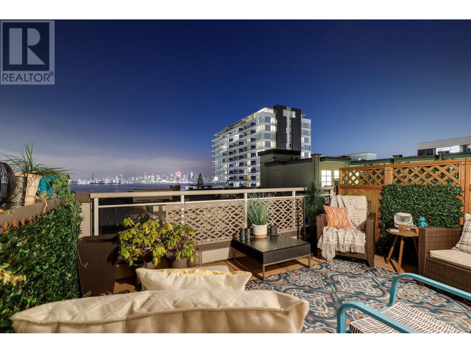 406 108 W Esplanade, North Vancouver, British Columbia  V7M 3M8 - Photo 1 - R2982497