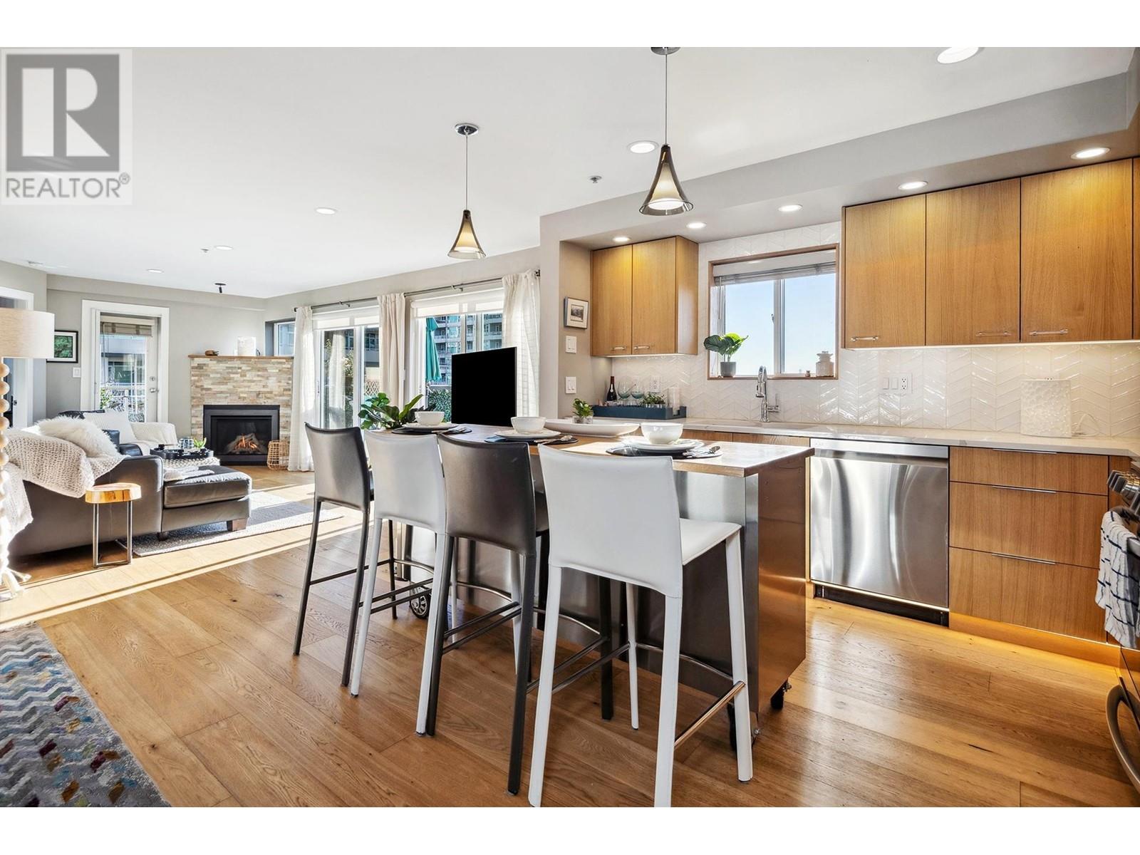 406 108 W Esplanade, North Vancouver, British Columbia  V7M 3M8 - Photo 13 - R2982497