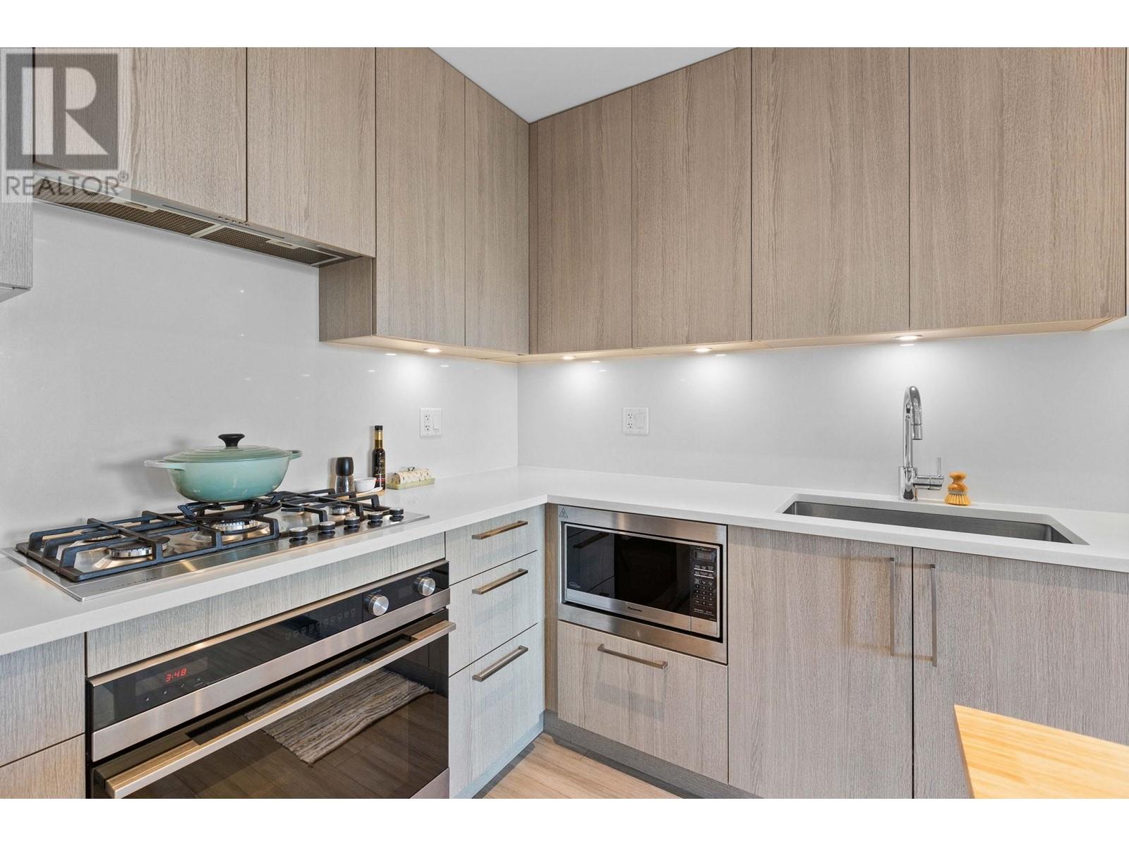 309 747 E 3rd Street, North Vancouver, British Columbia  V7L 1G8 - Photo 10 - R3001673