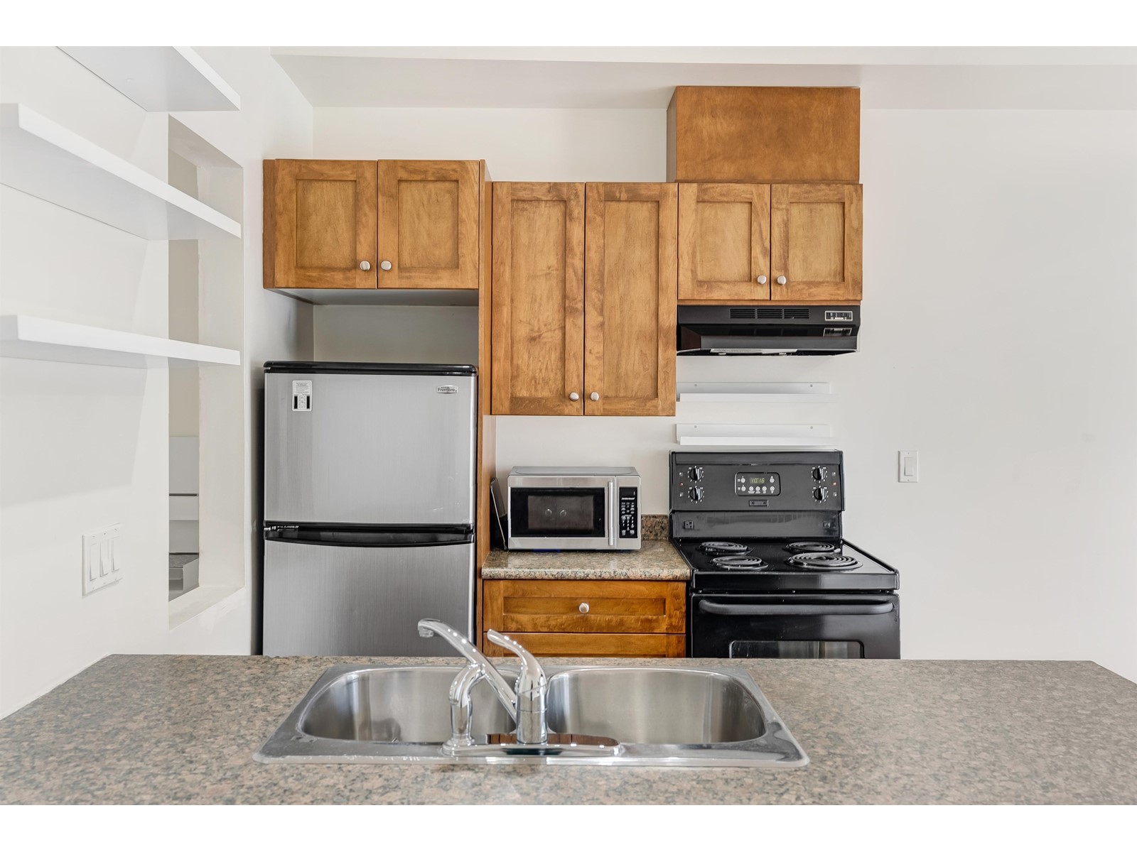 321 13277 108 Avenue, Surrey, British Columbia  V3T 0A9 - Photo 9 - R3006096