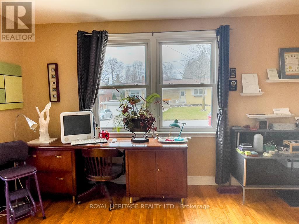 71 Wright Avenue, Belleville, Ontario  K8P 4E7 - Photo 4 - X12061880