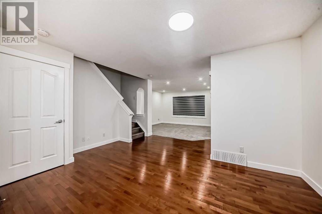 79 Saddlebrook Way Ne, Calgary, Alberta  T3J 5M8 - Photo 6 - A2193414