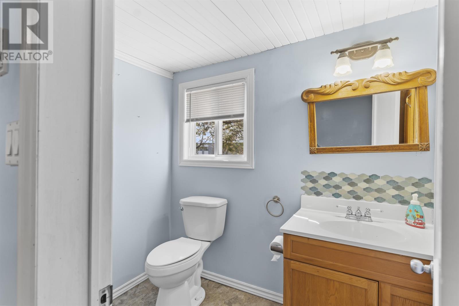 12 Victoria East Street, Kensington, Prince Edward Island  C0B 1M0 - Photo 11 - 202512303