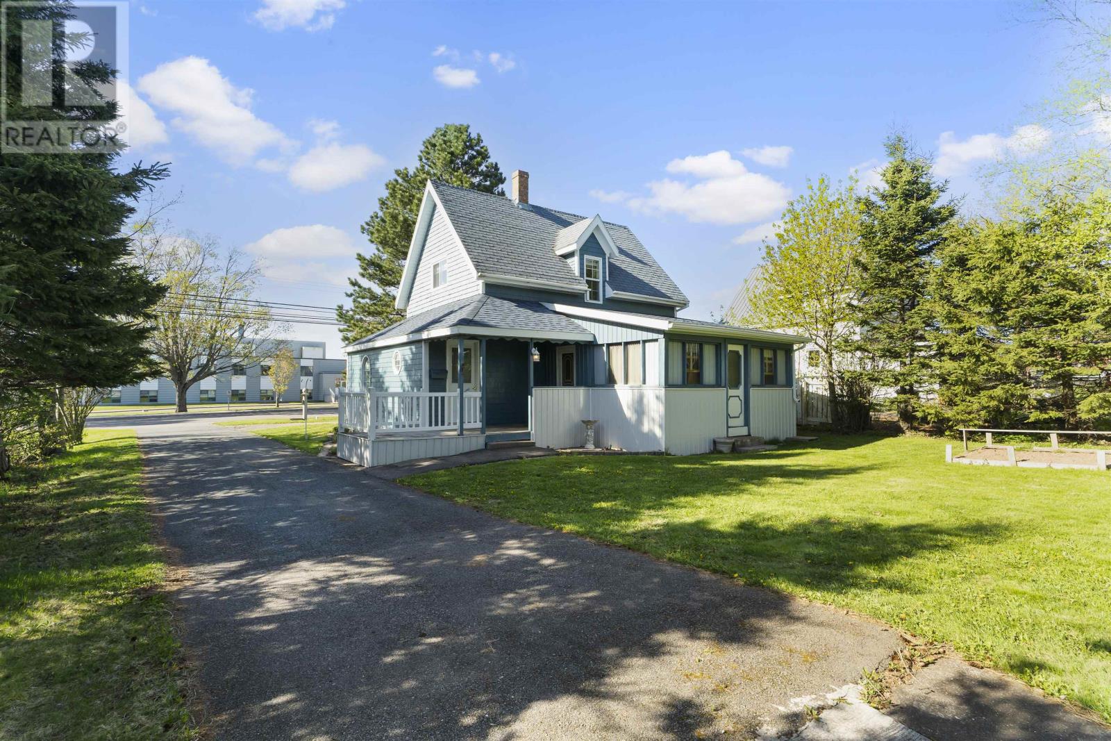Property at 12 Victoria East Street image 2