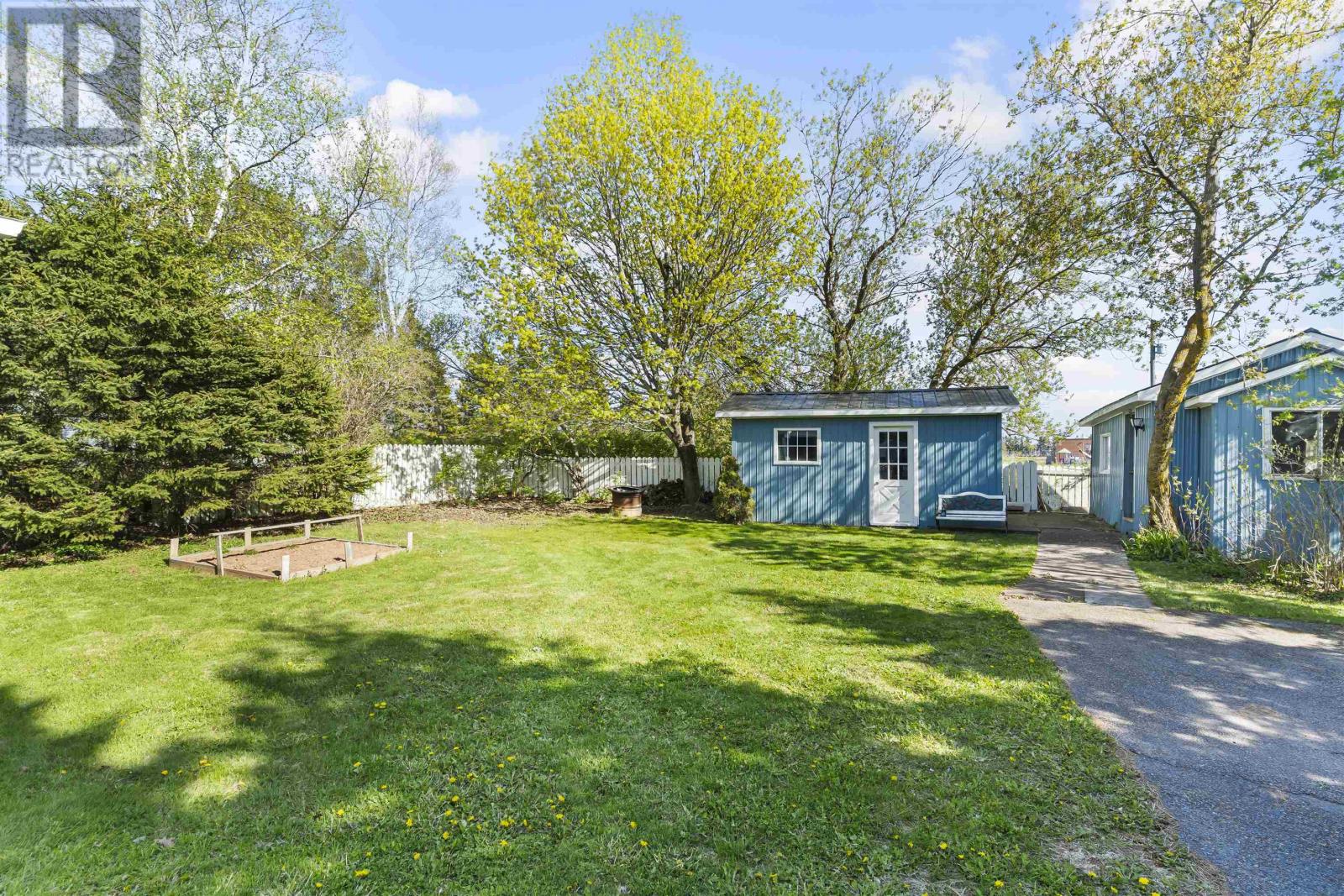 Property at 12 Victoria East Street image 3