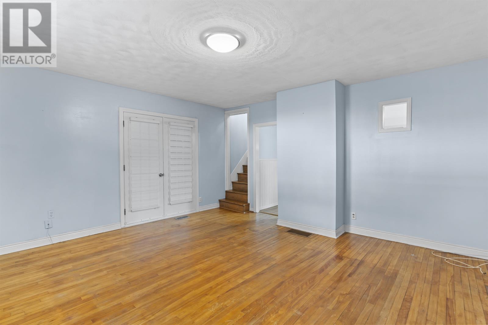 Property at 12 Victoria East Street image 5