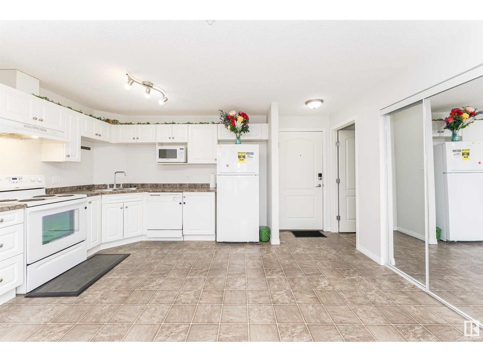 #2204 320 Clareview Station Dr Nw, Edmonton, Alberta  T5Y 0E5 - Photo 5 - E4438560