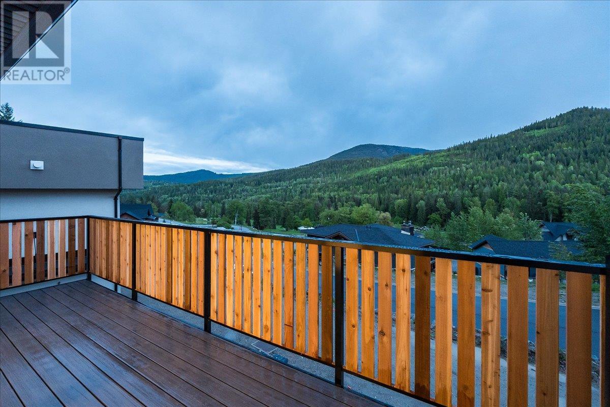 932-3 Redstone Drive, Rossland, BC V0G1Y0