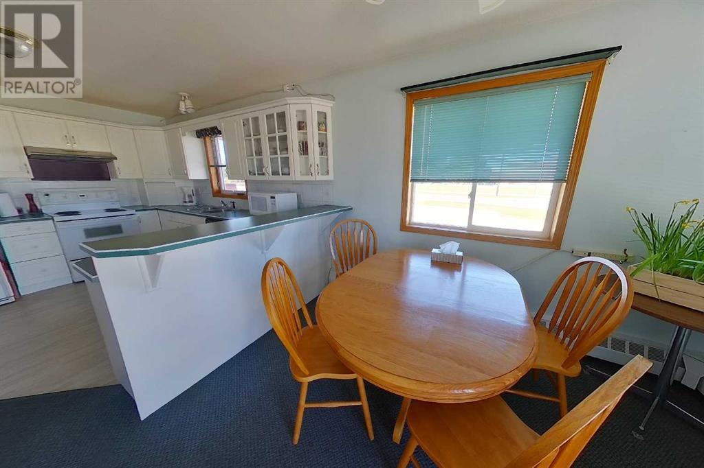 701 Main Avenue W, Sundre, Alberta  T0M 1X0 - Photo 6 - A2217747