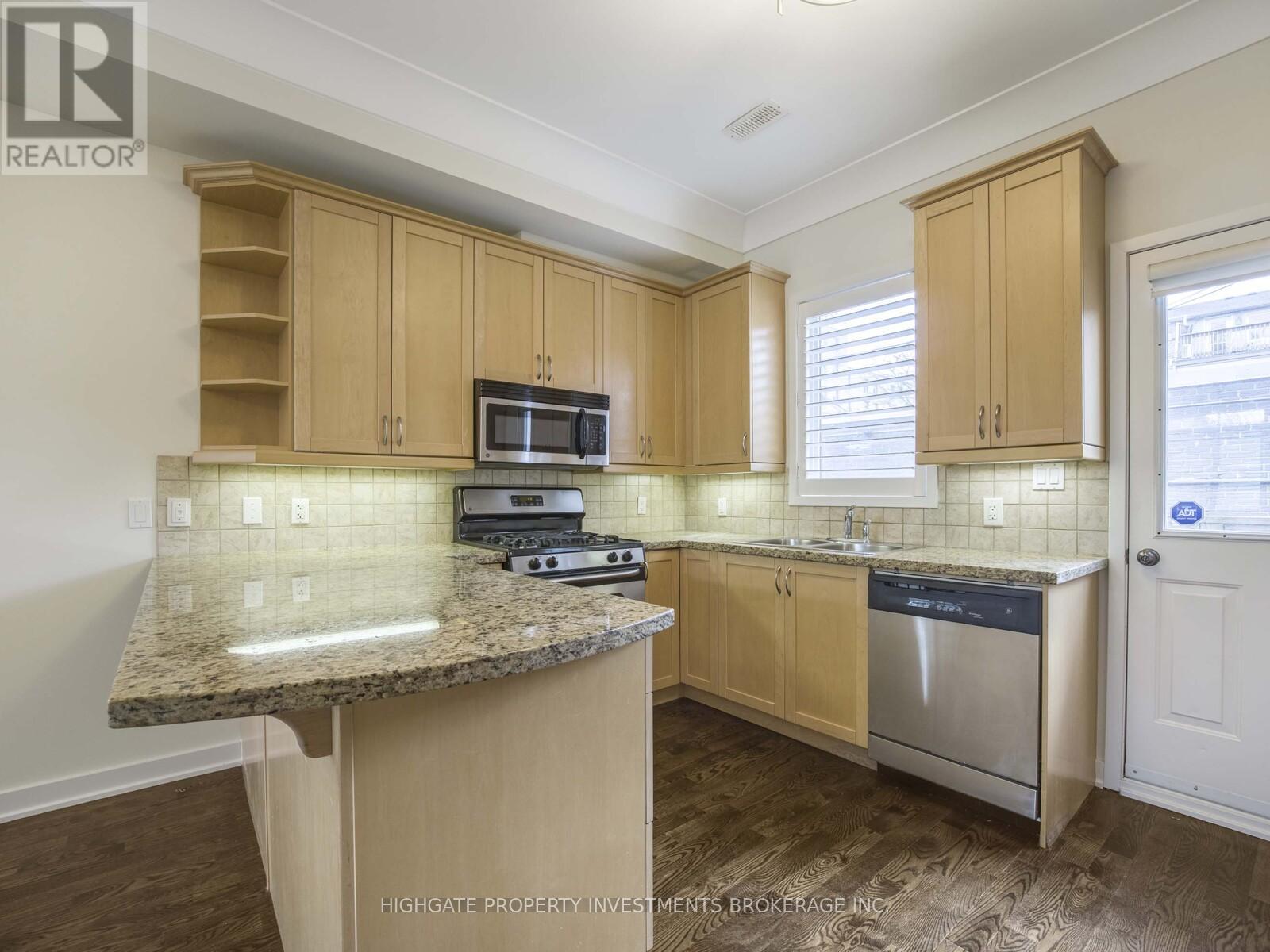 106 Mitchell Avenue, Toronto, Ontario  M6J 1B9 - Photo 8 - C12162570