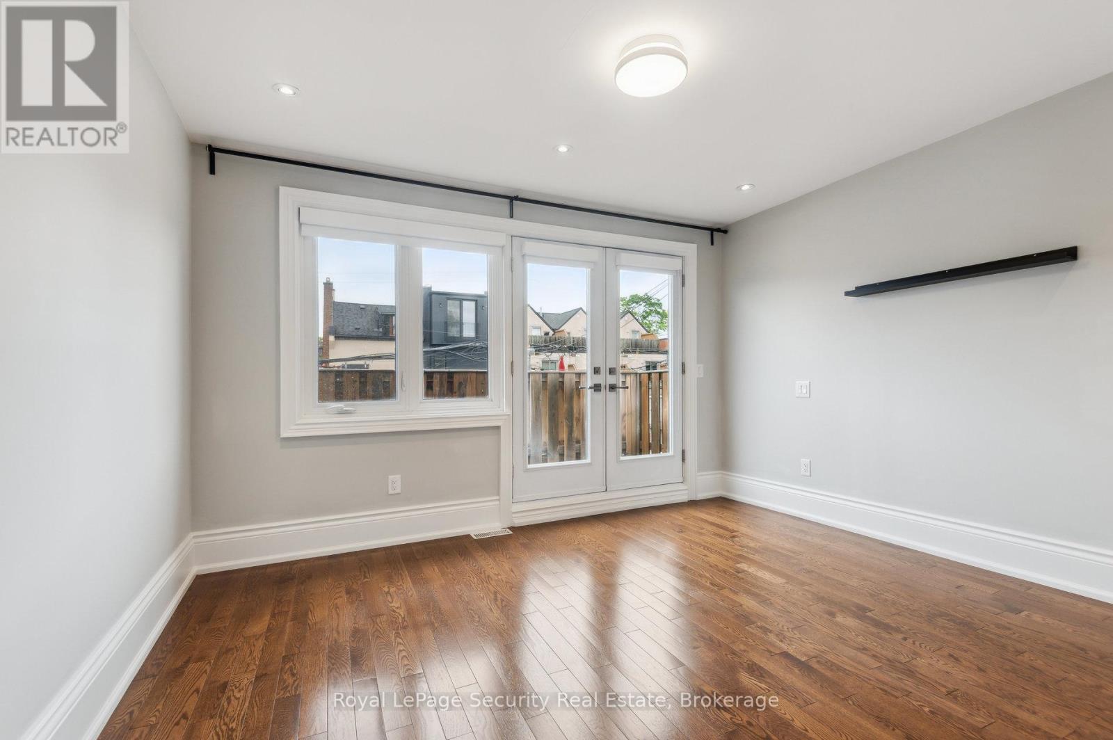 Upper - 5 Montrose Avenue, Toronto, Ontario  M6J 2T6 - Photo 28 - C12173534