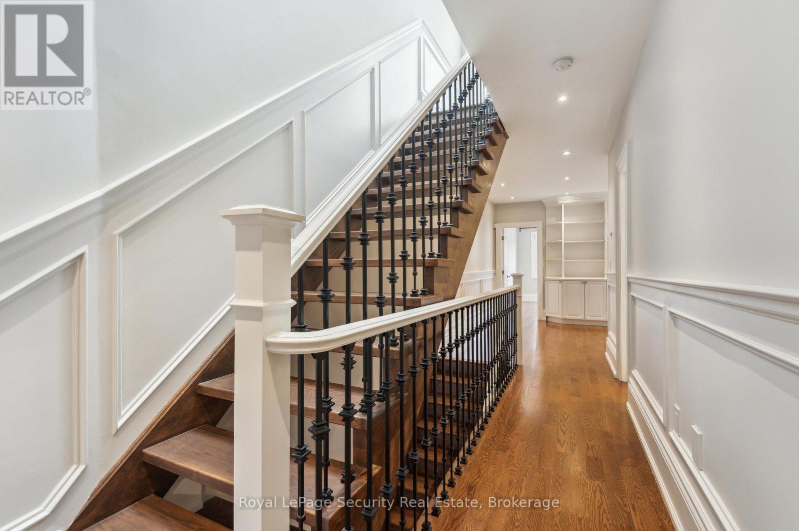 Upper - 5 Montrose Avenue, Toronto, Ontario  M6J 2T6 - Photo 35 - C12173534