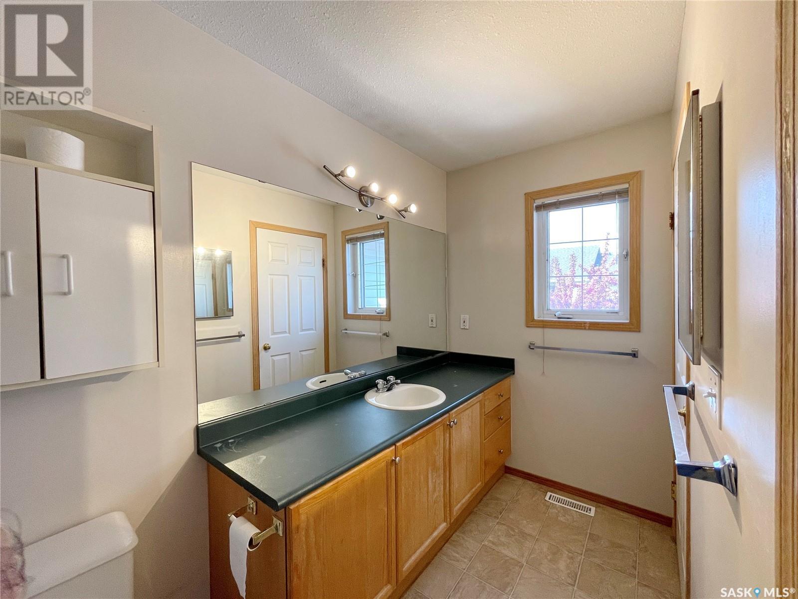2 110 Keevil Crescent, Saskatoon, Saskatchewan  S7N 4L9 - Photo 24 - SK007156