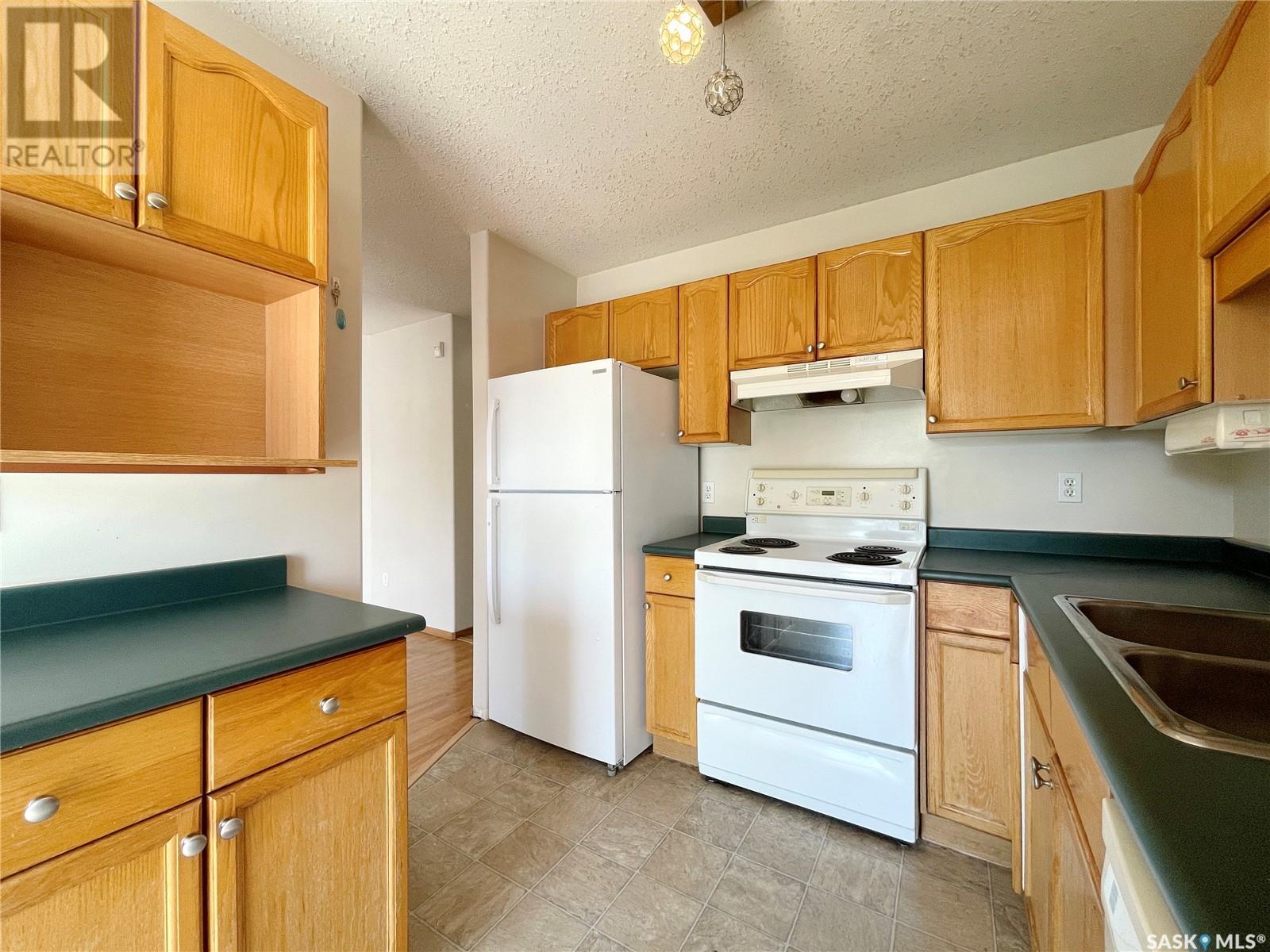 2 110 Keevil Crescent, Saskatoon, Saskatchewan  S7N 4L9 - Photo 8 - SK007156