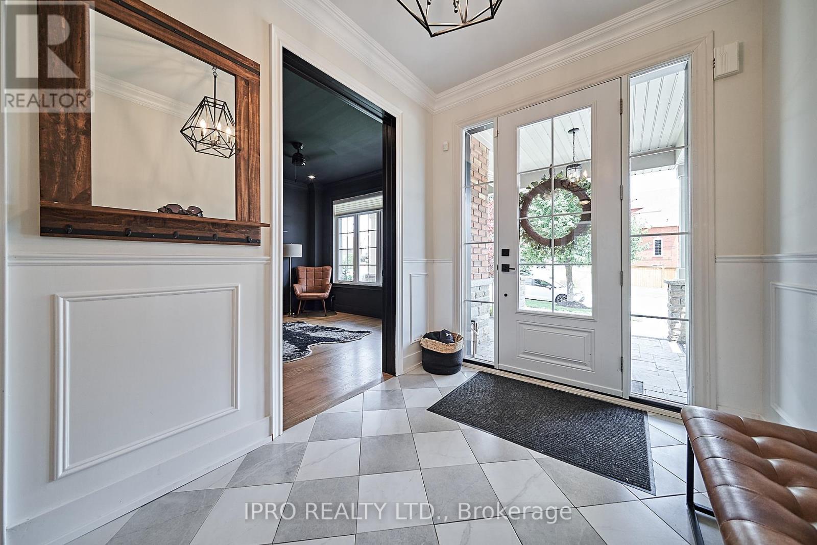 2318 Canterbury Crescent, Pickering, Ontario  L1X 2T5 - Photo 4 - E12173507