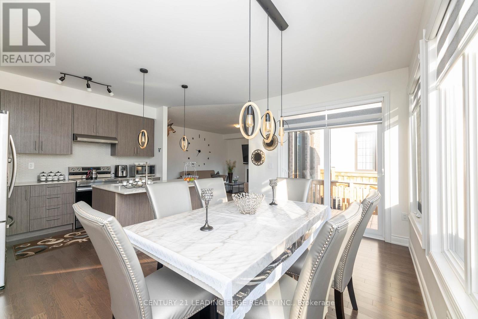 55 Bartram Crescent, Bradford West Gwillimbury, Ontario  L3Z 0T3 - Photo 12 - N12173515