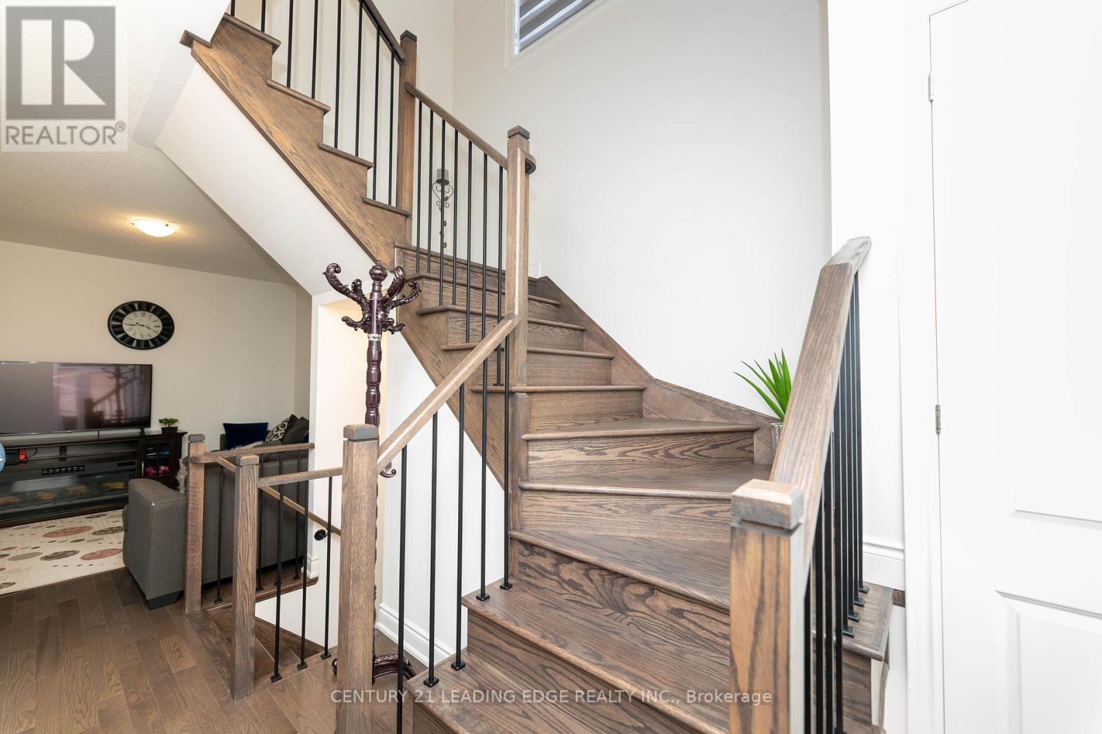 55 Bartram Crescent, Bradford West Gwillimbury, Ontario  L3Z 0T3 - Photo 16 - N12173515