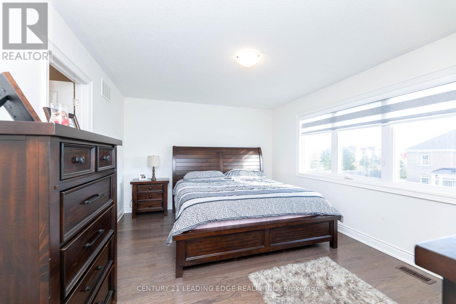 55 Bartram Crescent, Bradford West Gwillimbury, Ontario  L3Z 0T3 - Photo 26 - N12173515