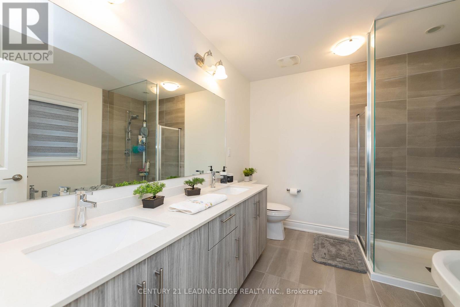 55 Bartram Crescent, Bradford West Gwillimbury, Ontario  L3Z 0T3 - Photo 27 - N12173515